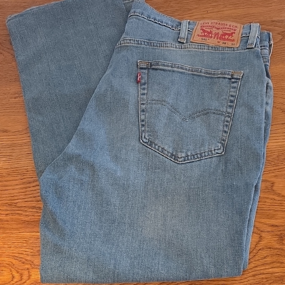Men's Levi's 541 38x30 Straight Leg Strength Jeans Light Blue Denim 5Pkt Jeans A